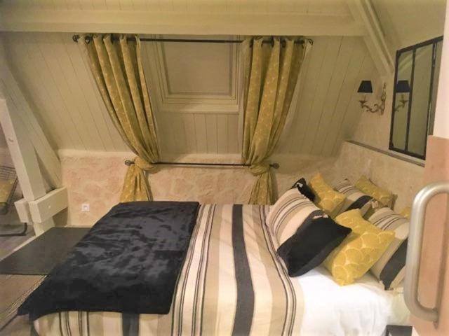 Hotel Boutique Saint-Louis Lisieux Kültér fotó