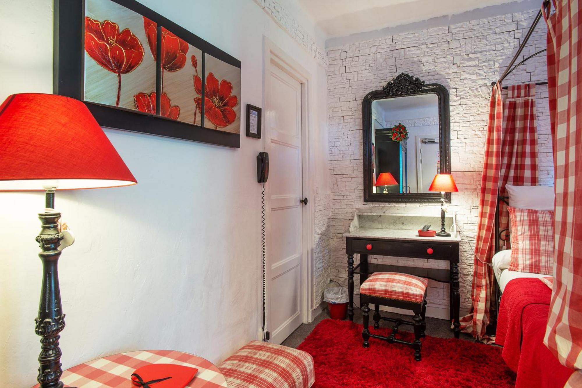 Hotel Boutique Saint-Louis Lisieux Kültér fotó