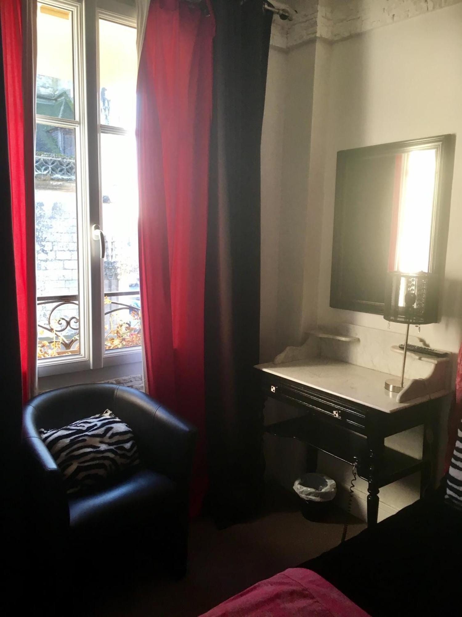 Hotel Boutique Saint-Louis Lisieux Kültér fotó